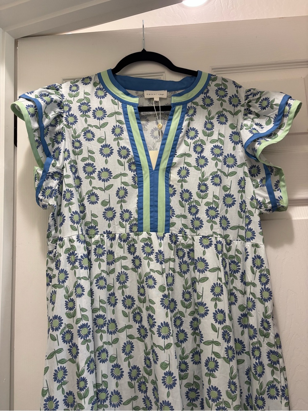 entro White Dress with Blue and Green Floral Print - Picture 2 of 3